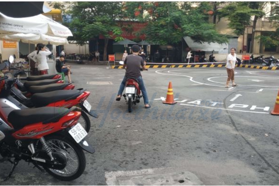 So sánh đề thi bằng lái A, A1 năm 2025 với các năm trước