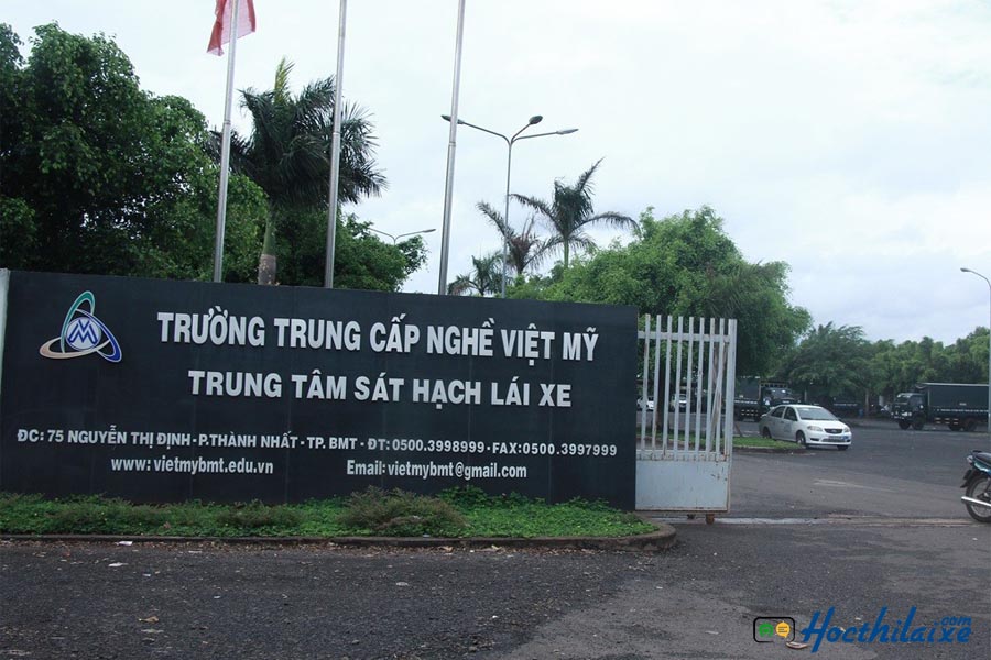 Trường Trung cấp Nghề Việt Mỹ
